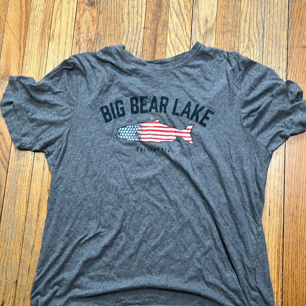 Big bear lake California t-shirt womens medium